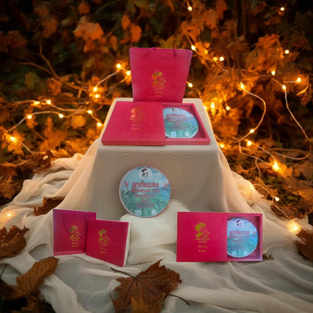 Koui Ing Tea Gift Box 300g Red Tea with gift Paper Bag