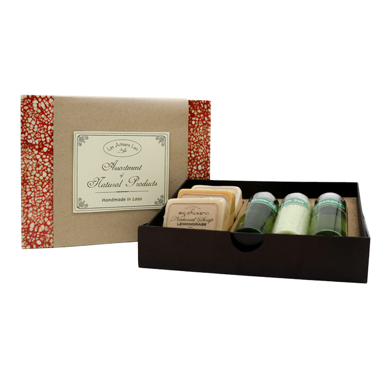 Coffret Artisans Lao composé d'une coque de noix de coco 