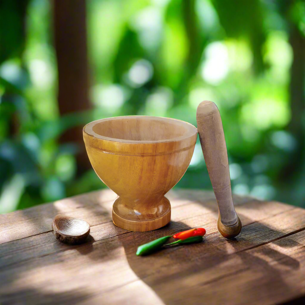 Miniatur-Mörser und Stößel aus laotischem Holz